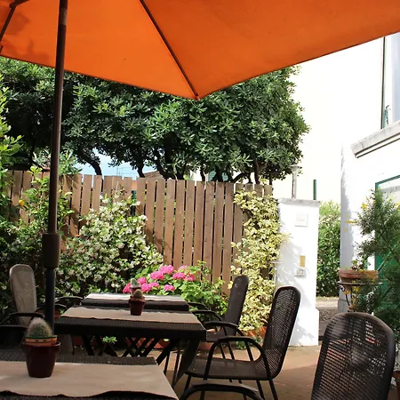 Alojamento de Acomodação e Pequeno-almoço Aventino