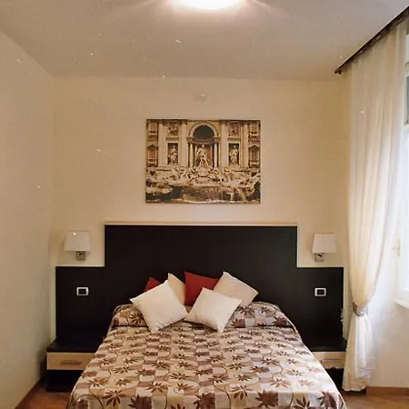 Oda ve Kahvaltı Aventino Roma